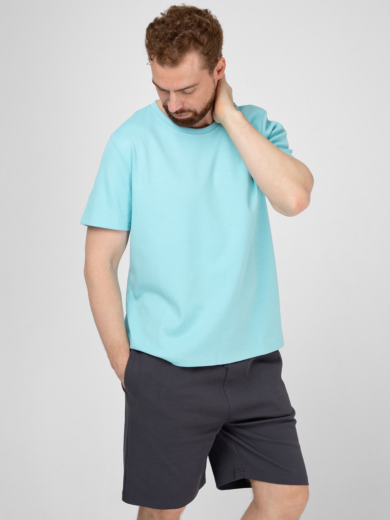 Мужской костюм для дома и отдыха: футболка и шорты 3
