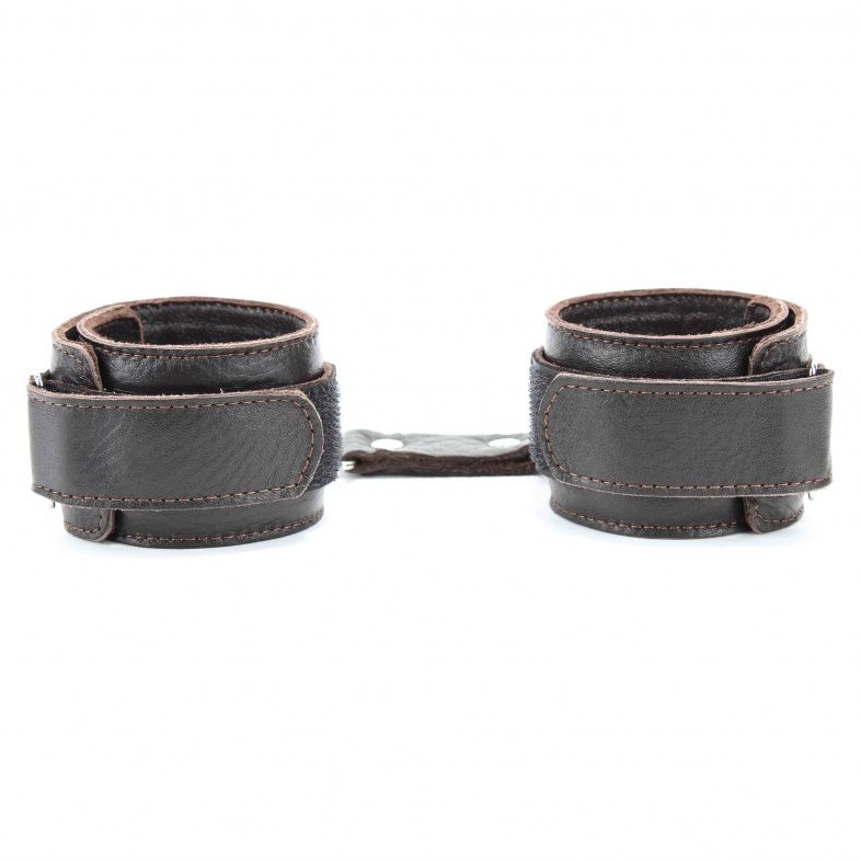 Коричневые кожаные оковы с клепками 2
