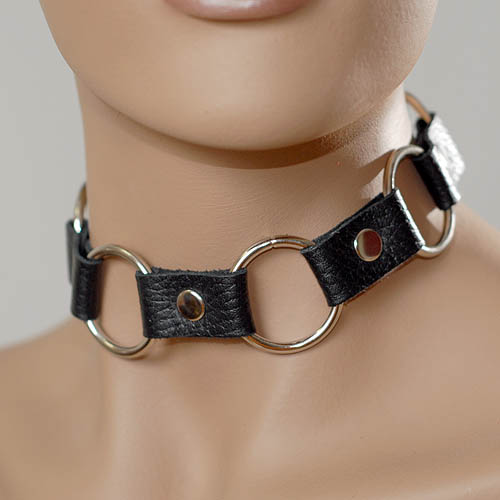 Кожаный черный ошейник с кольцами 1