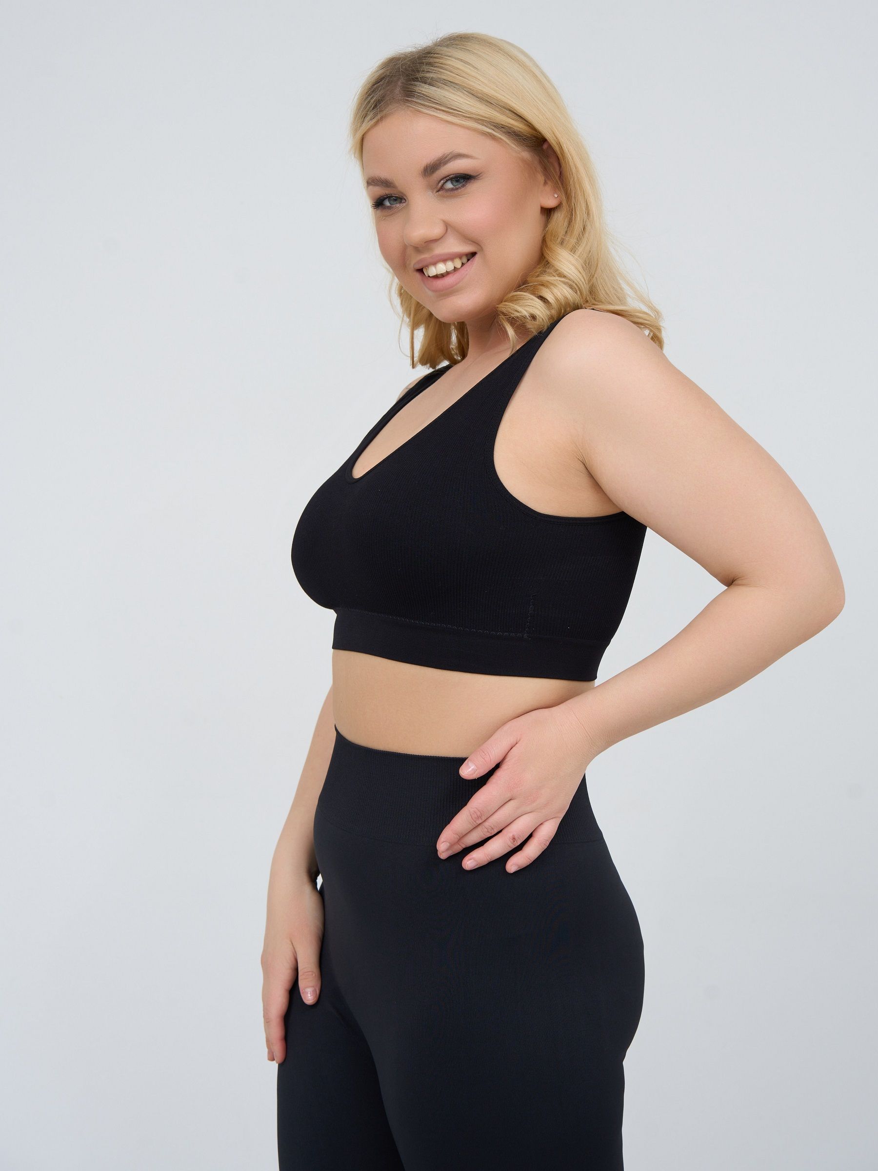 Бюстгальтер-топ в мелкий рубчик 2