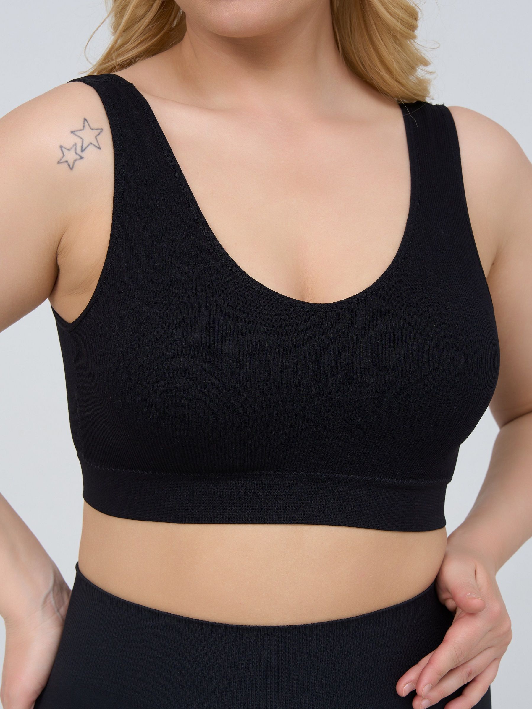 Бюстгальтер-топ в мелкий рубчик 1