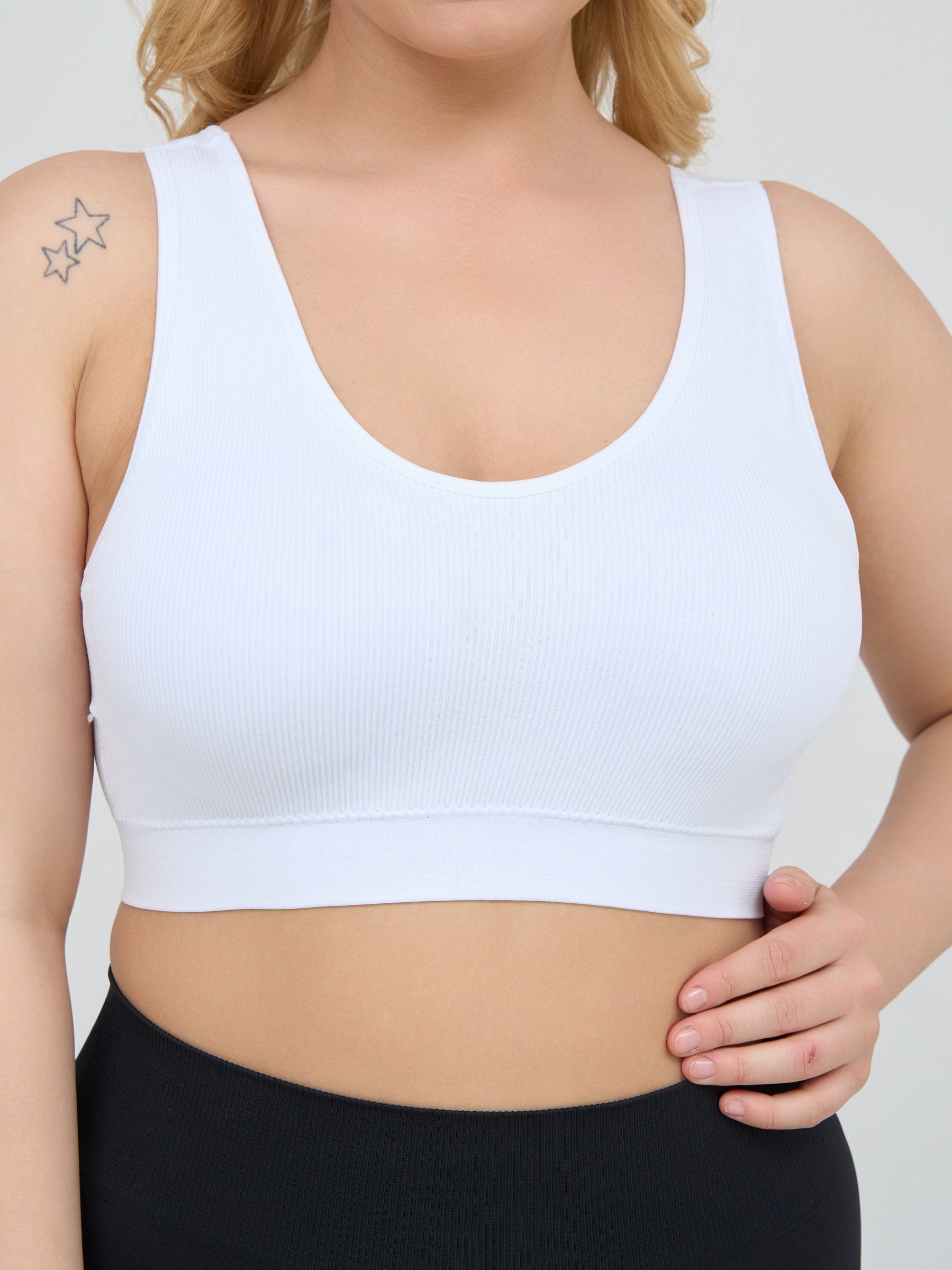 Набор из 3 бюстгальтеров-топов в мелкий рубчик с кружевом на бретелях 6