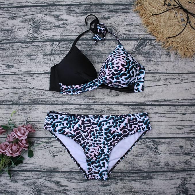 Раздельный купальник с анималистическим принтом и цветными пятнышками 3