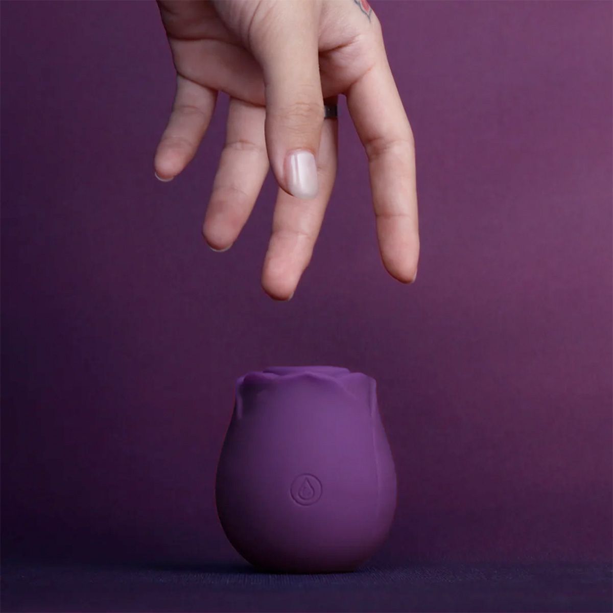 Фиолетовый вакуумный стимулятор Rose 5