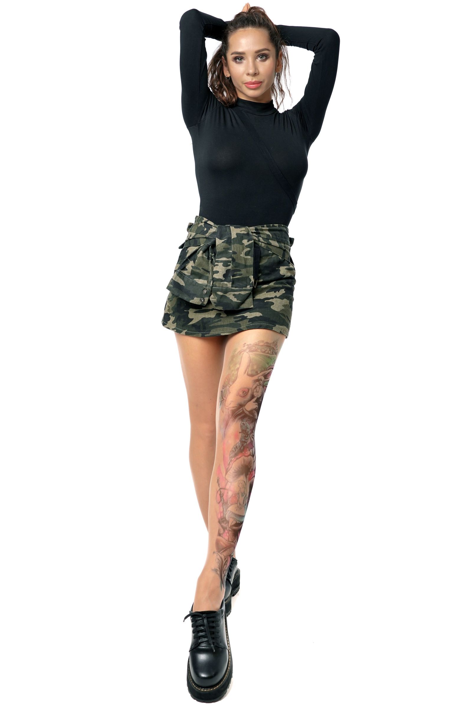 Колготки с принтом в виде героев «Алисы в Стране чудес» 5