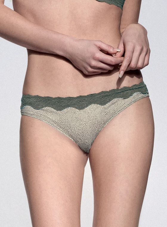 Комплект Chic: бюстгальтер-балконет и трусики-слипы 4