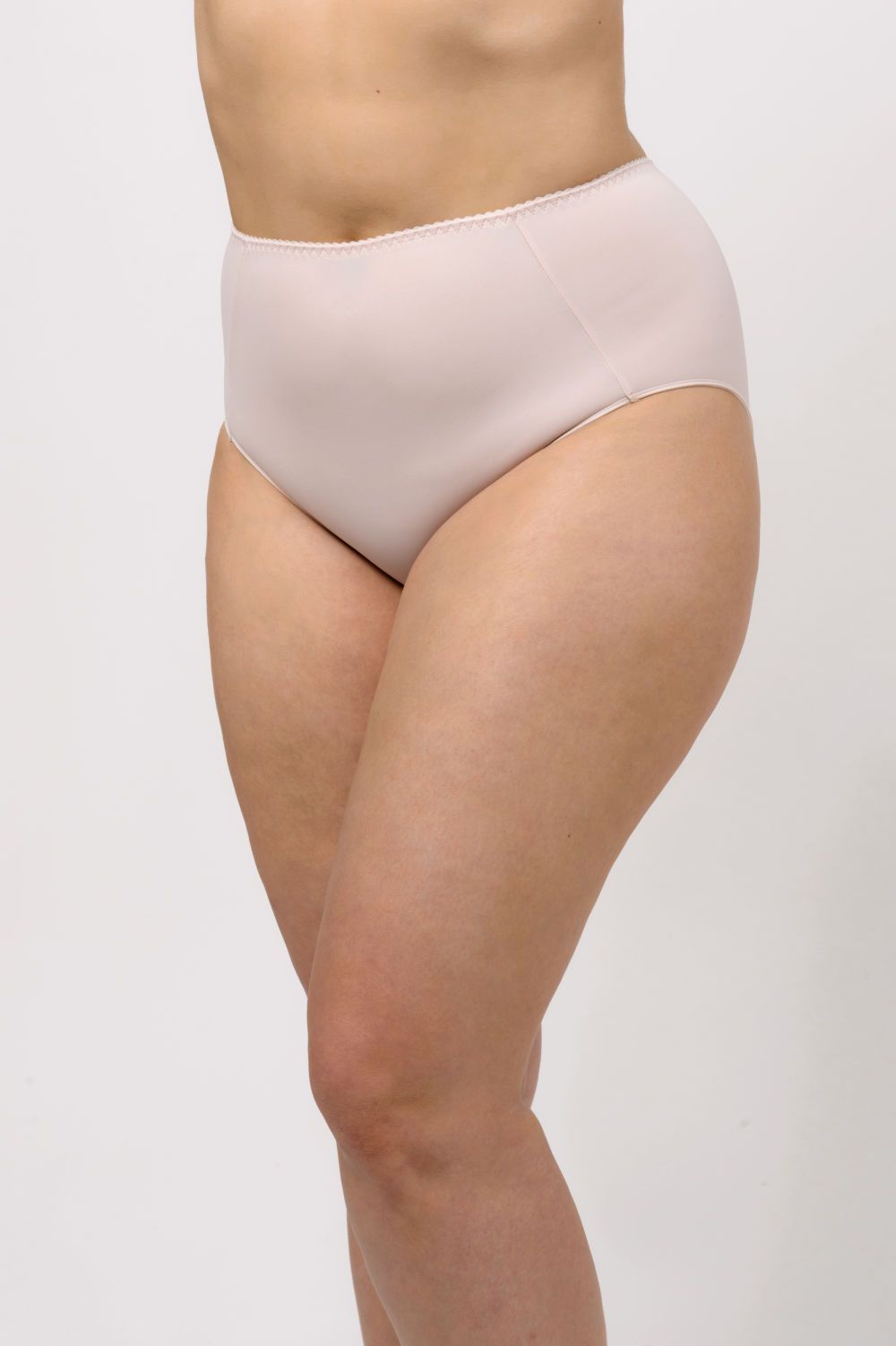 Высокие трусы-слипы с кружевной вставкой сзади 5