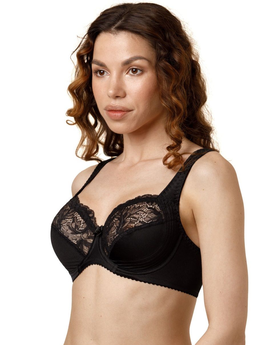 Бюстгальтер на каркасах с поролоном в боковой части чашки 1