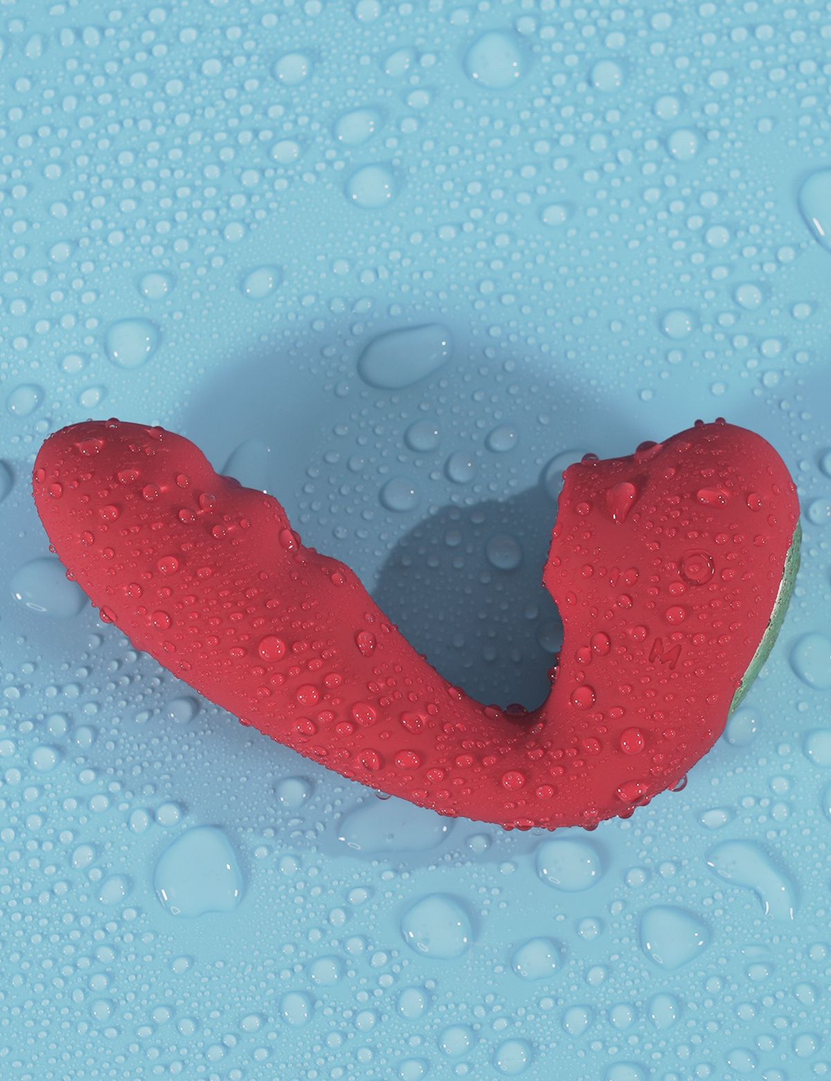 Красный вибратор с вакуумной стимуляцией и нагревом Tara 6