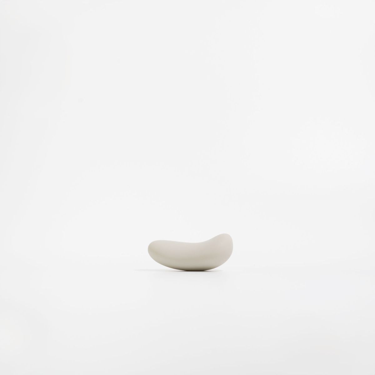 Серый вибромассажёр Opal 2