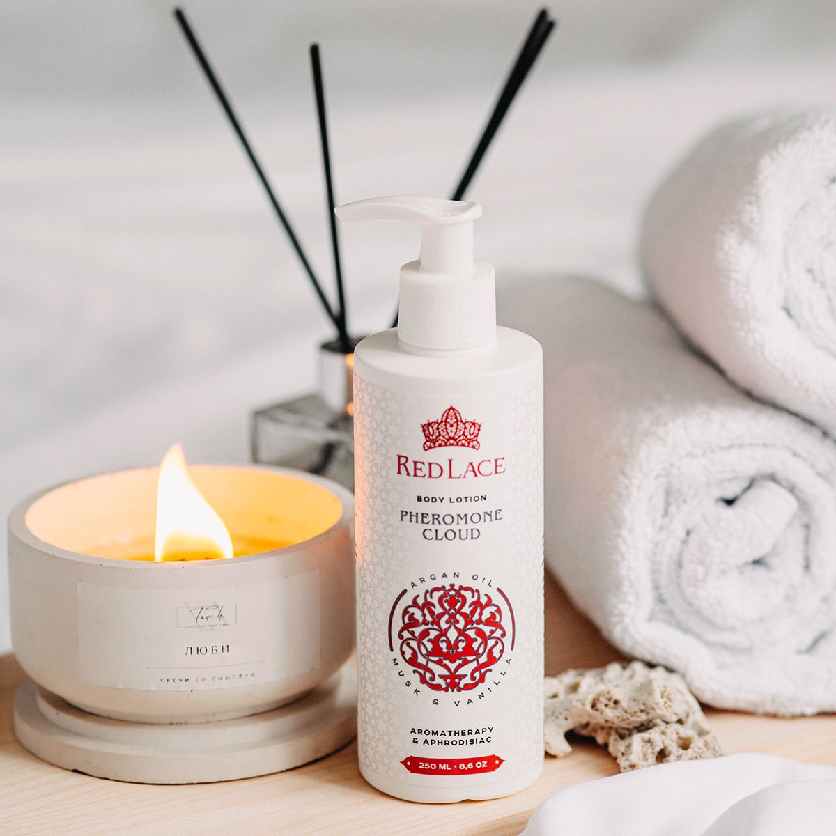 Лосьон для тела с феромонами Red Lace Pheromone Cloud - 250 мл. 4