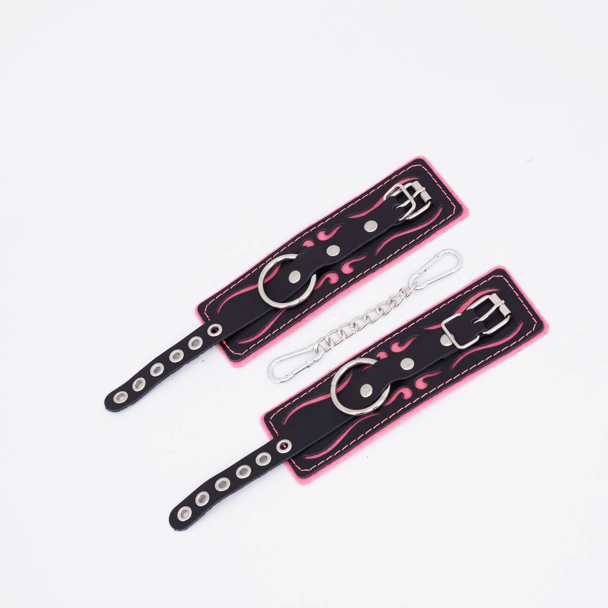 Черно-розовые кожаные наручники с розовой строчкой 2