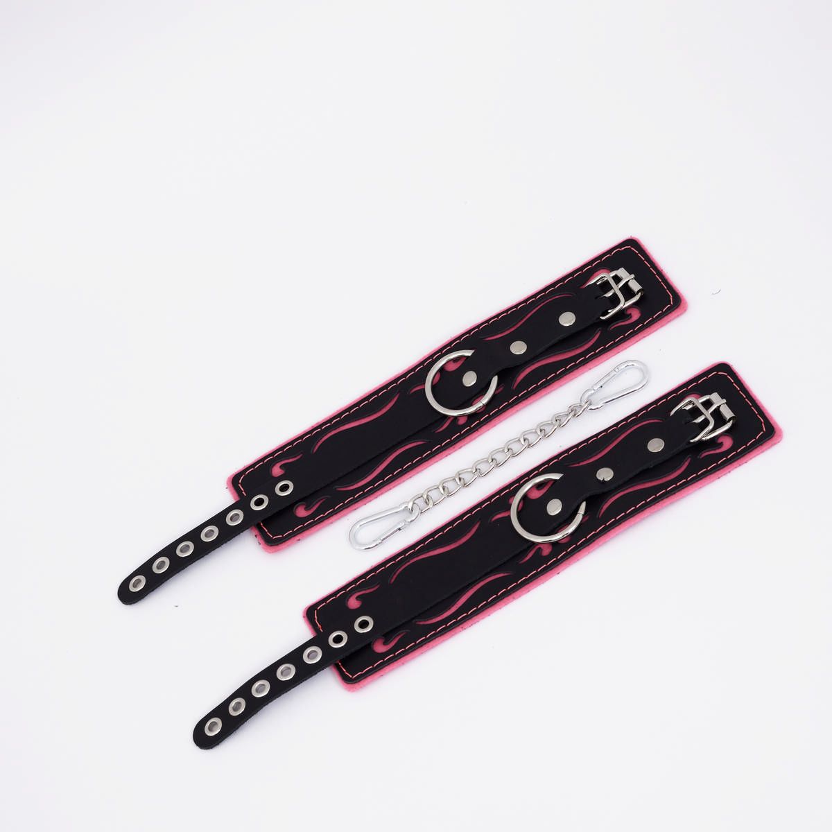 Черно-розовые кожаные оковы с розовой строчкой 2
