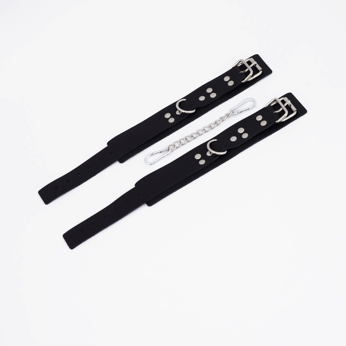 Черные кожаные оковы с регулируемыми ремешками 1