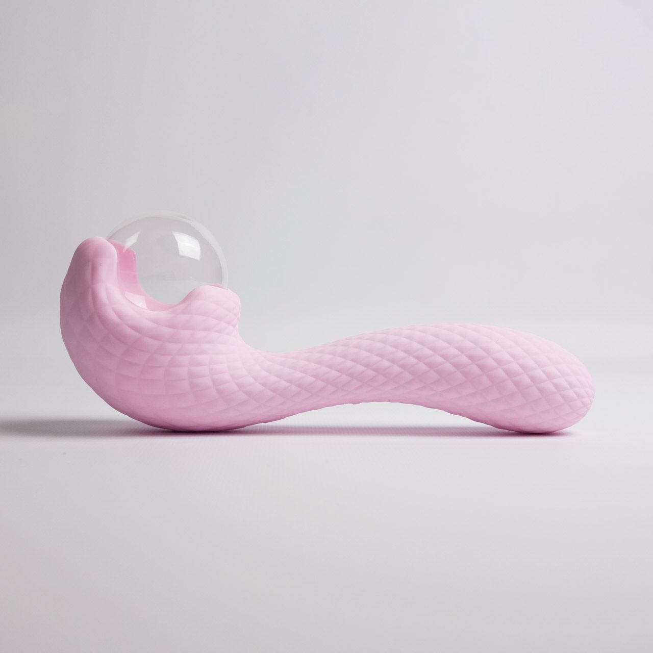 Розовый вибромассажёр с деликатными токами 4