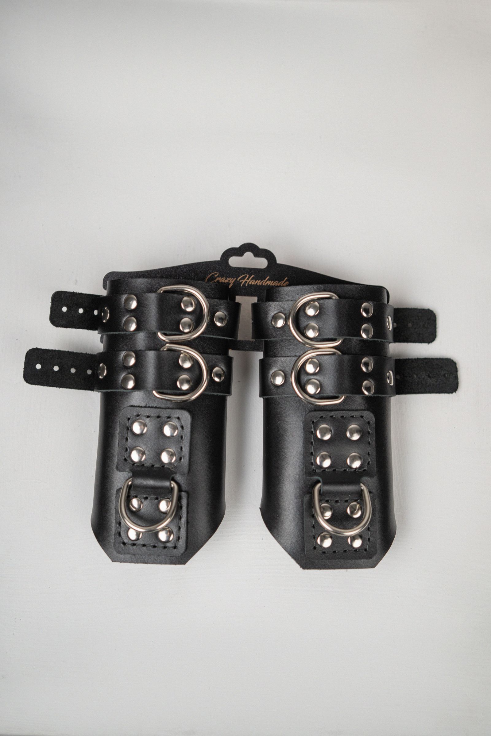 Черные высокие кожаные наручники для подвешивания 3