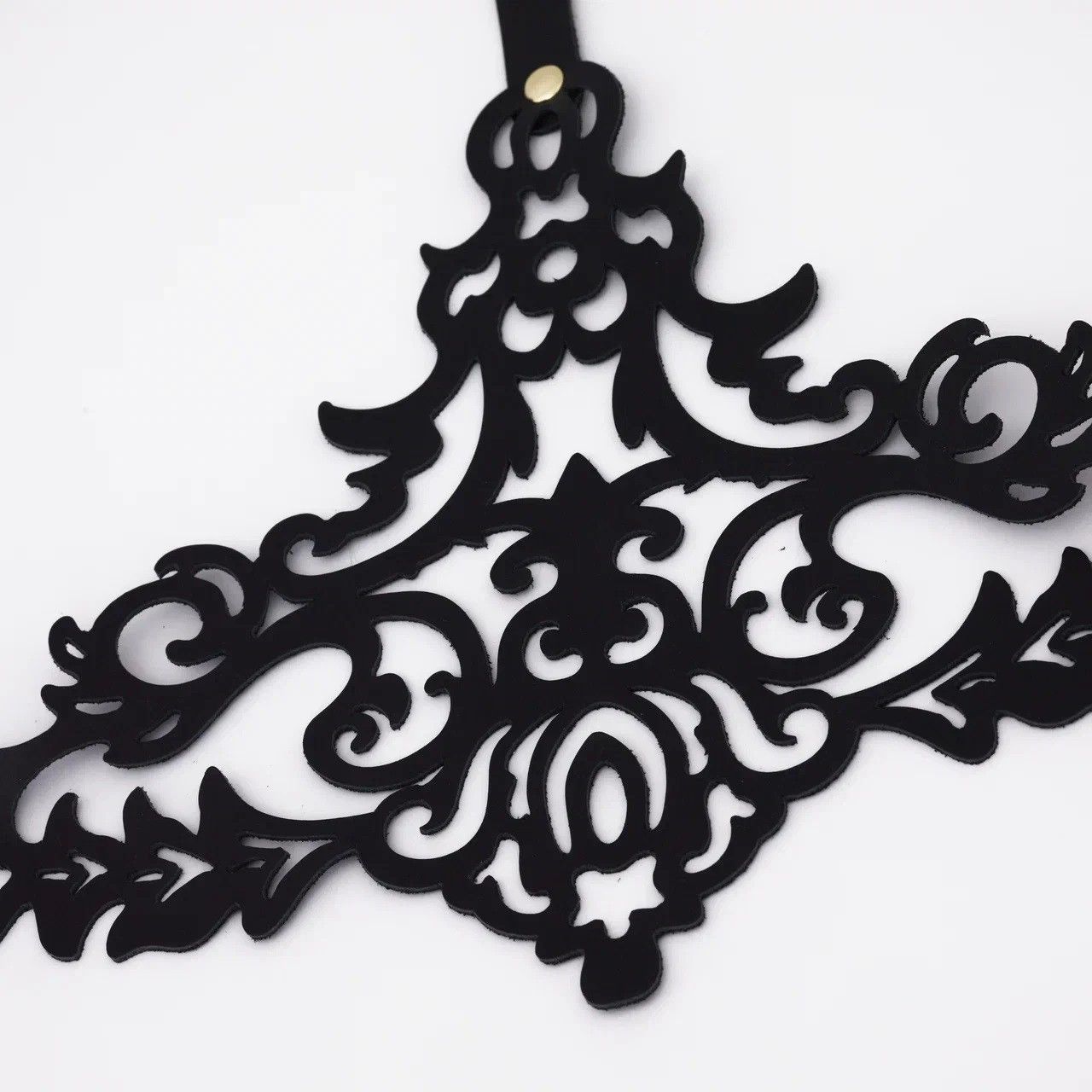 Черная резная портупея с золотистой фурнитурой 4