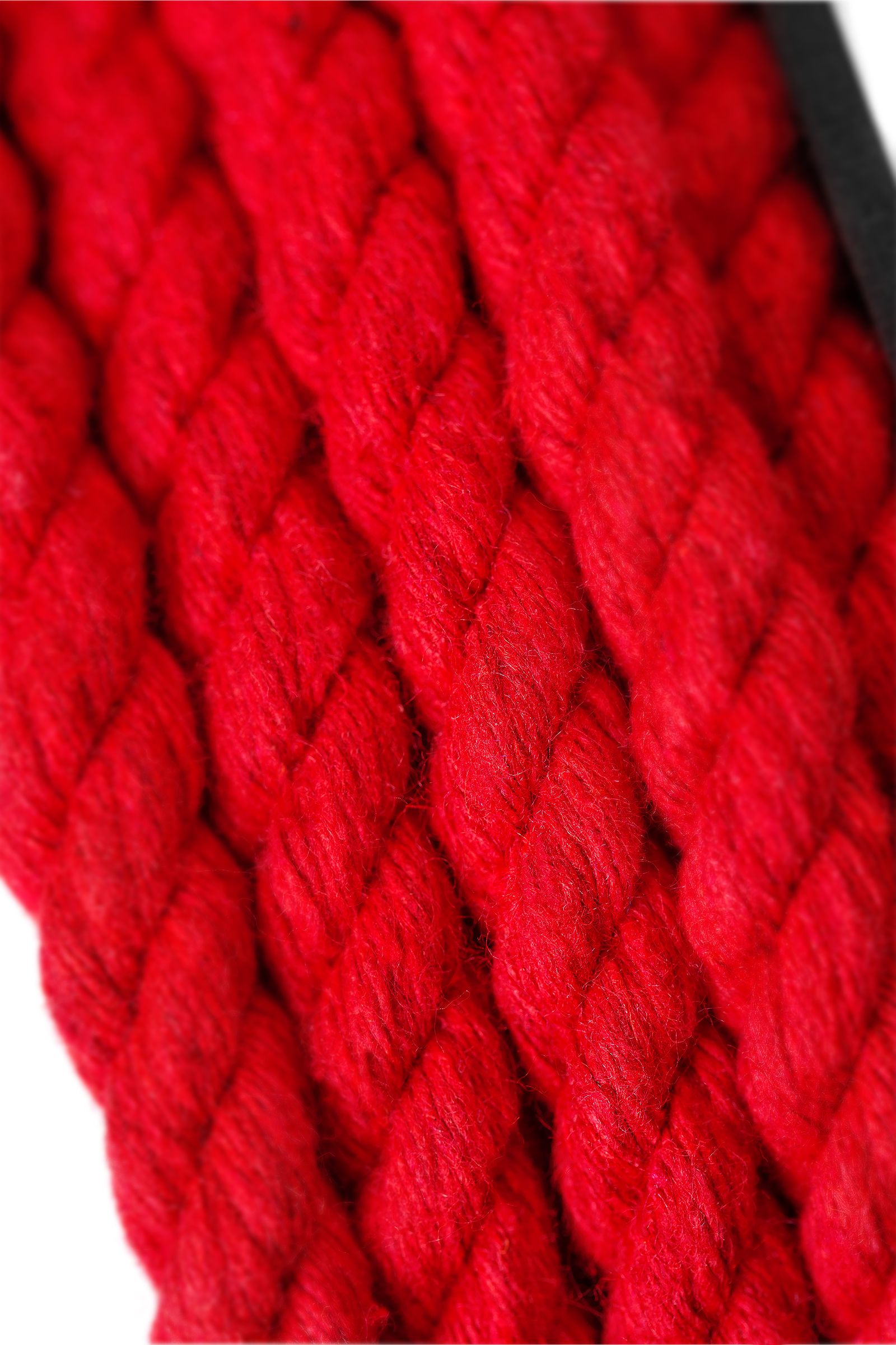 Красная веревка для шибари на катушке - 5 м. 7