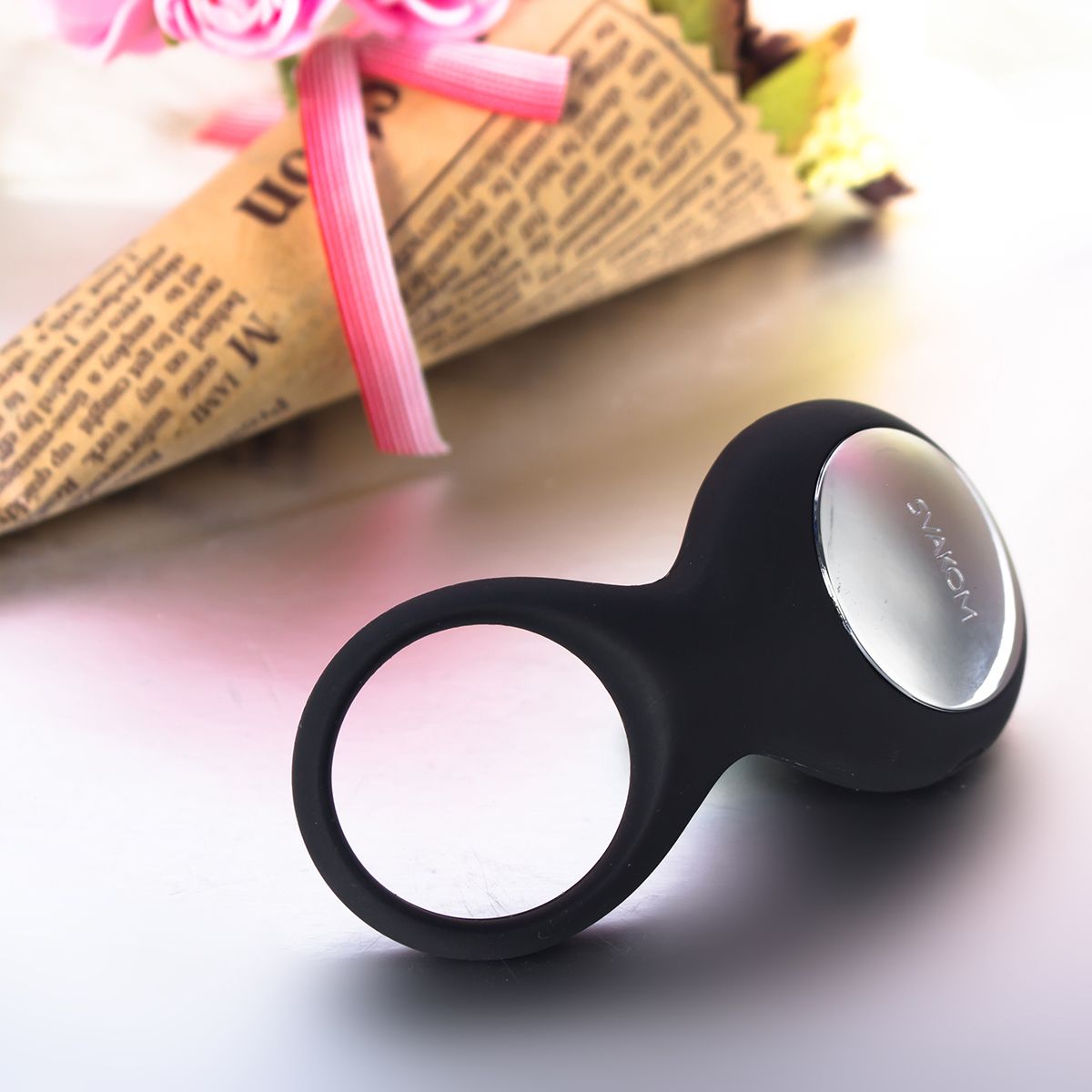 Чёрное перезаряжаемое эрекционное виброкольцо Tyler 5