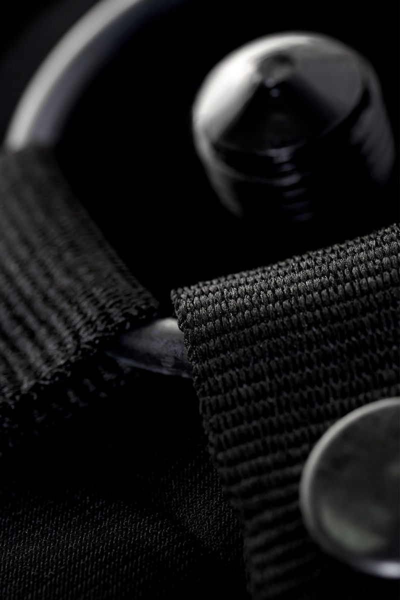 Страпон с 2 насадками и вибрацией UniStrap - 20 и 18 см. 12